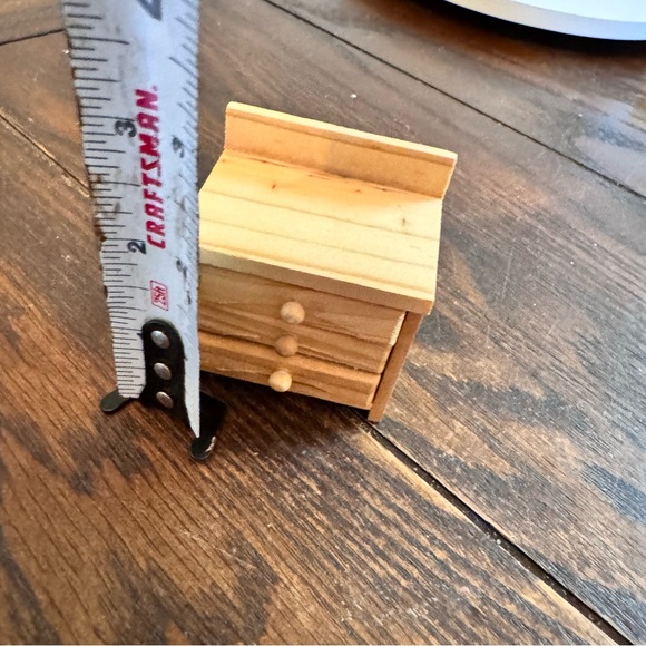 Dollhouse furniture small side table with drawers - Picture 3 of 4